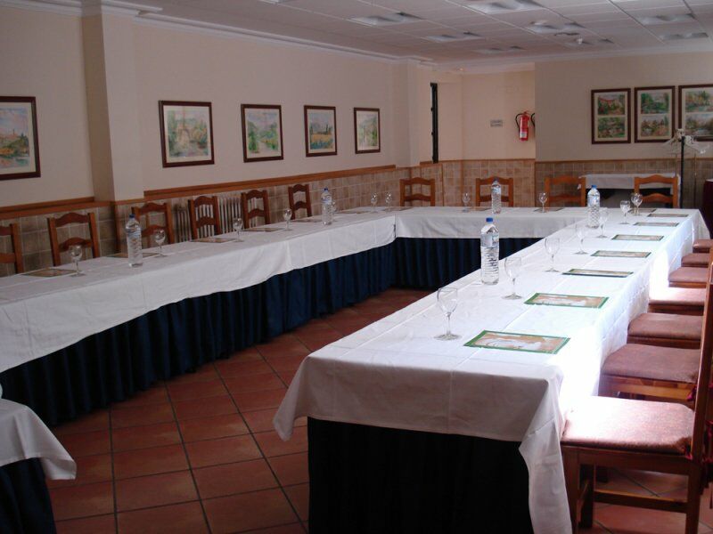 מירנדה דה אברו Hotel Hospederia El Convento מראה חיצוני תמונה